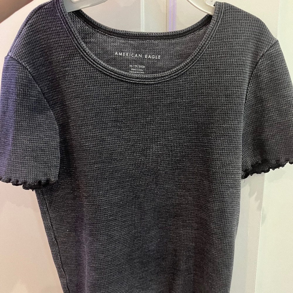 American Eagle Charcoal Gray Cropped Top